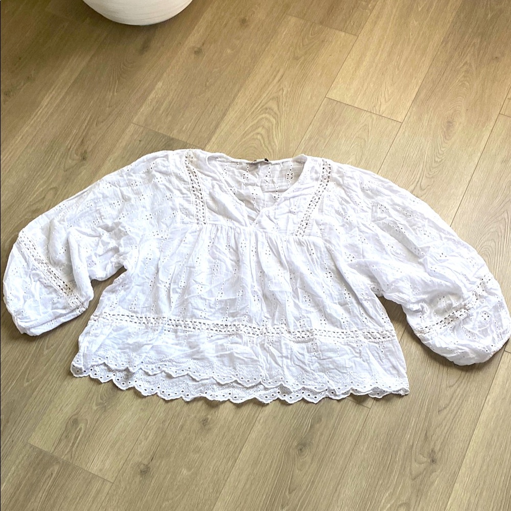 American Eagle Outfitters White eyelet boho Blouse